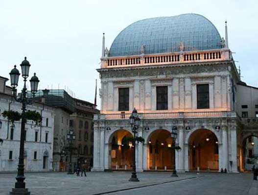 Brescia-piazza-loggia