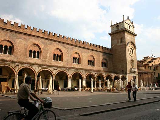 Mantova-palazzo-ragione