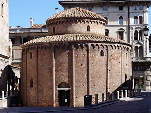 Mantova-rotonda-san-lorenzo
