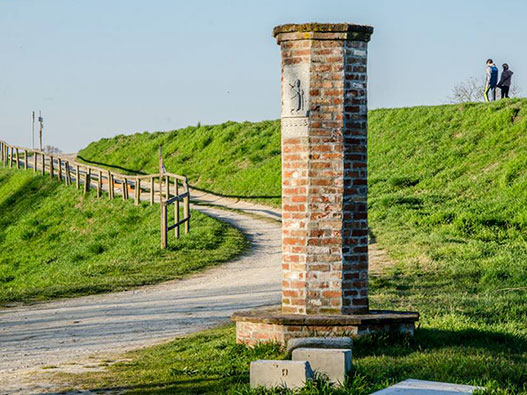 In bici sulla Via Francigena da Lambrinia a Piacenza